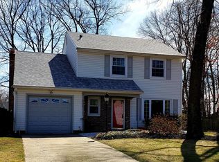 8306 Collins Ave, Pennsauken, NJ 08109