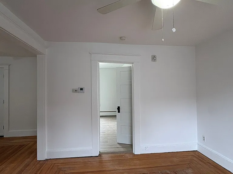 48 Gridley St - Blue Pod — Photo 8