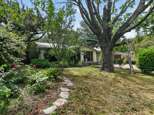 915 Oak Cliff Dr, Grapevine, TX 76051