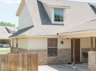 125 Meadow Park Cir, Waco, TX 76705