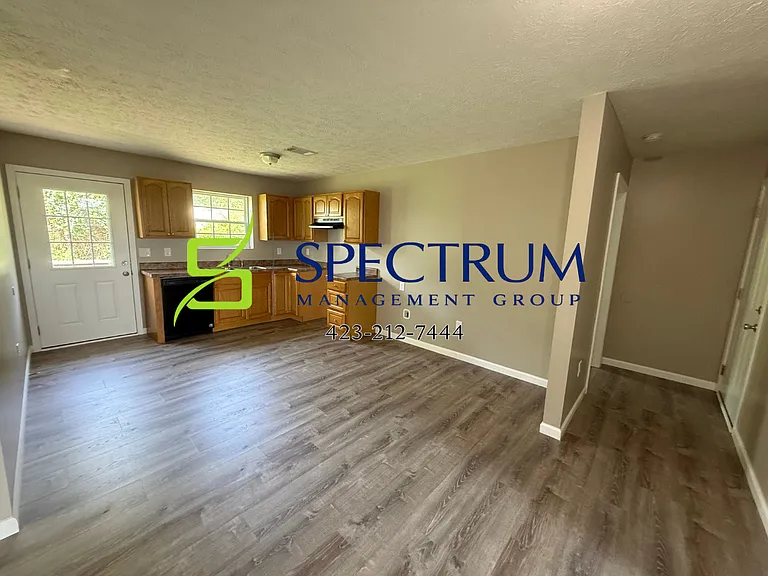 1068 Rosella Dr — Photo 4