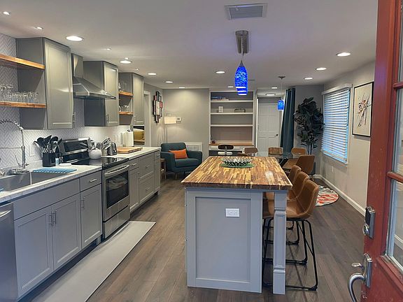 Kitchen Entrance