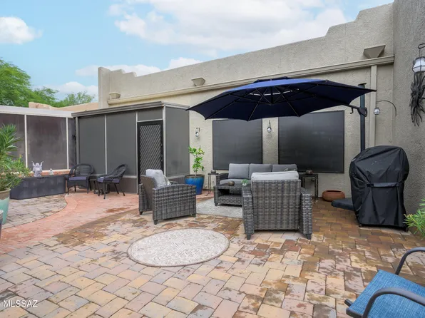 597 W Union Bell Dr, Green Valley, AZ 85614