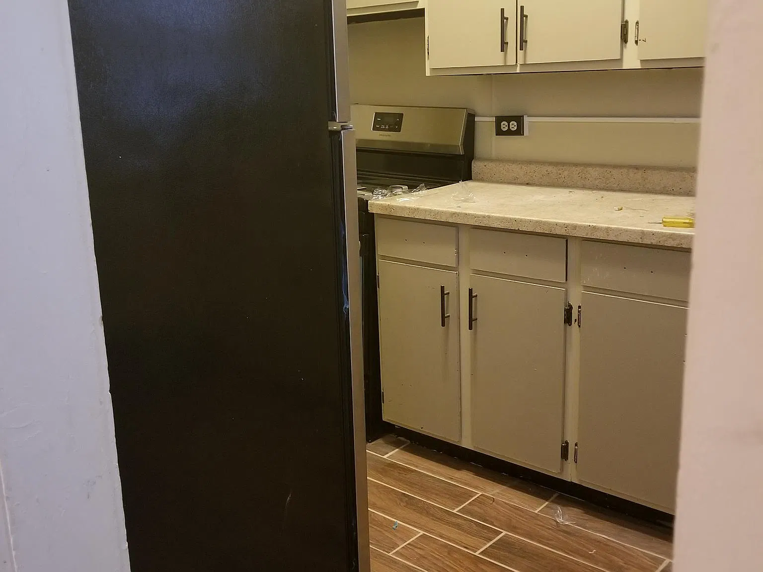 2 bed, 1200 sqft, $1,300 — Photo 4