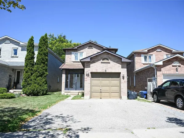 8 Samantha Cir, Richmond Hill, ON L4B 2R3