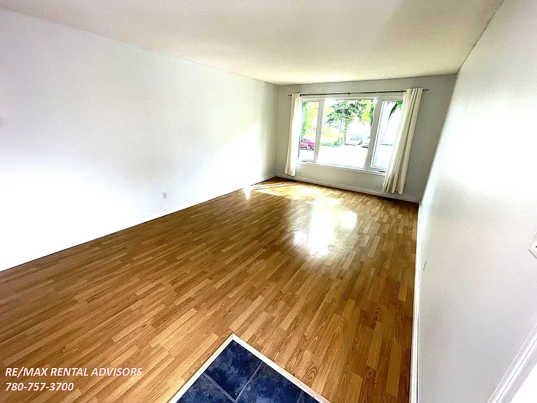9720 152nd St NW — Photo 5