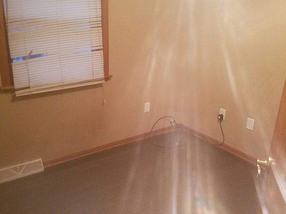 3rd image of 301 N Rebecca St