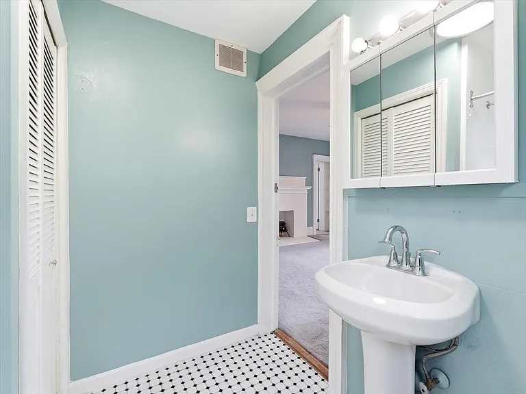 62 Forest Hill Rd #2E — Photo 11