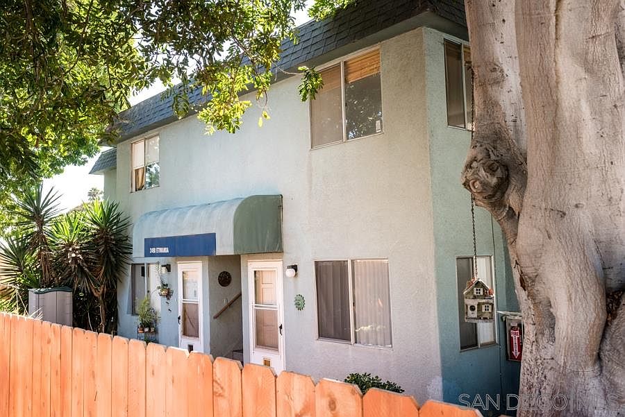 1st image of 2490 Etiwanda St