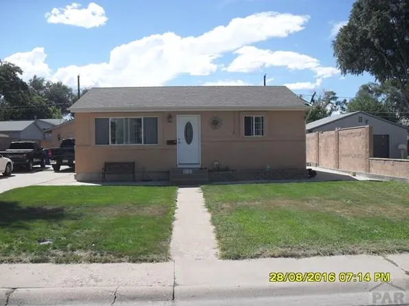 2131 Hollywood Dr, Pueblo, CO 81005