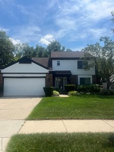 2785 Woodmont Dr E, Canton, MI, 48188