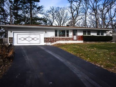 5623 Sylvan Dr, Wonder Lake, IL, 60097