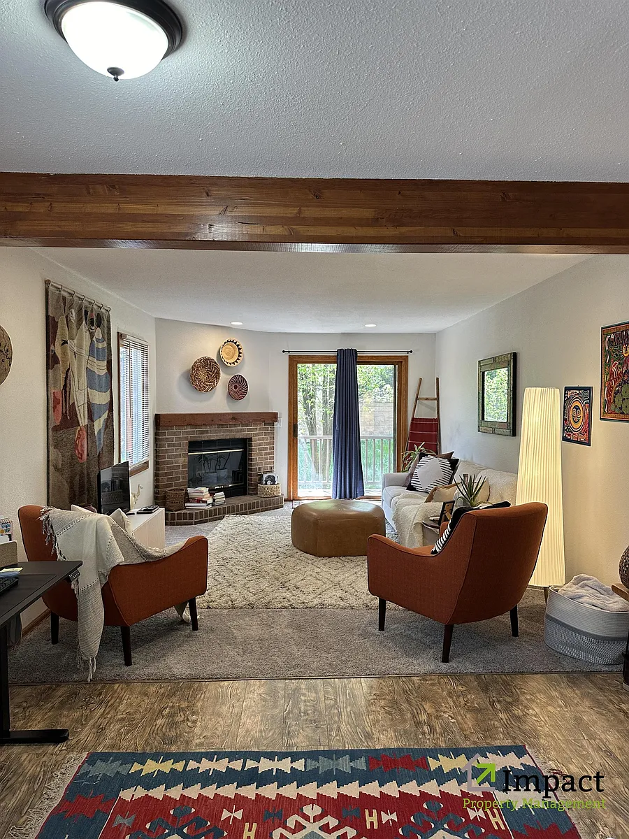 Building Photo - 2510 Plumtree Grv #1