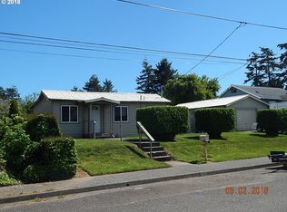 647 S Wasson St, Coos Bay, OR 97420