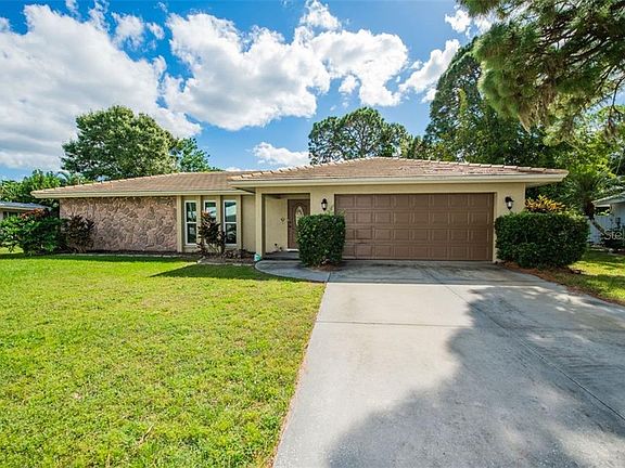 4th image of 2512 Carlisle Pl