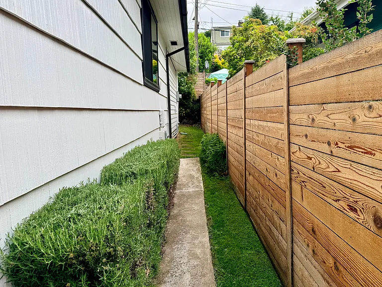 4146 46th Ave SW — Photo 43