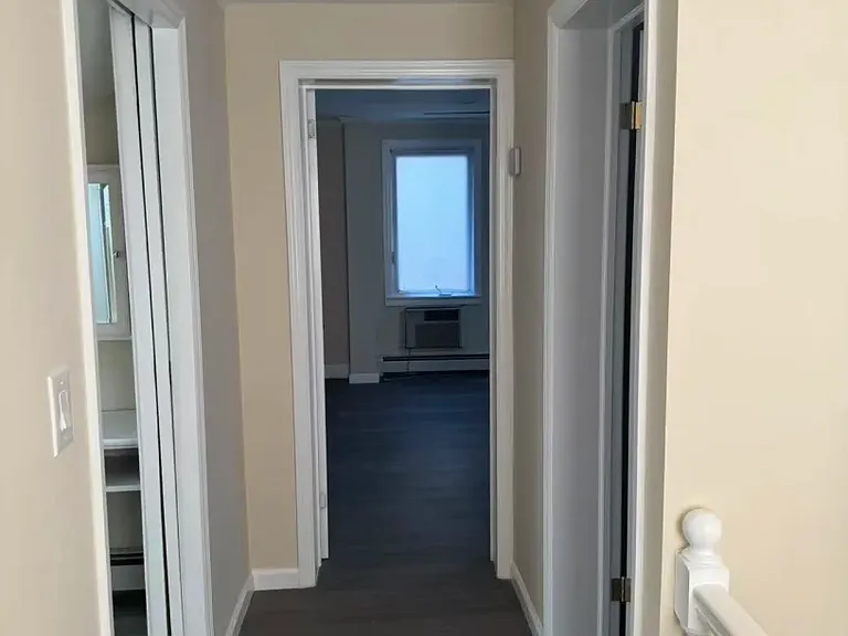 118 Kamda Blvd — Photo 14