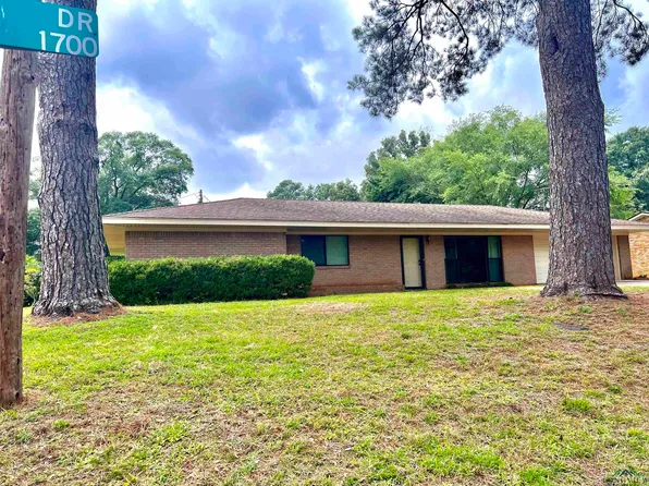 1701 Live Oak Dr, Longview, TX 75601