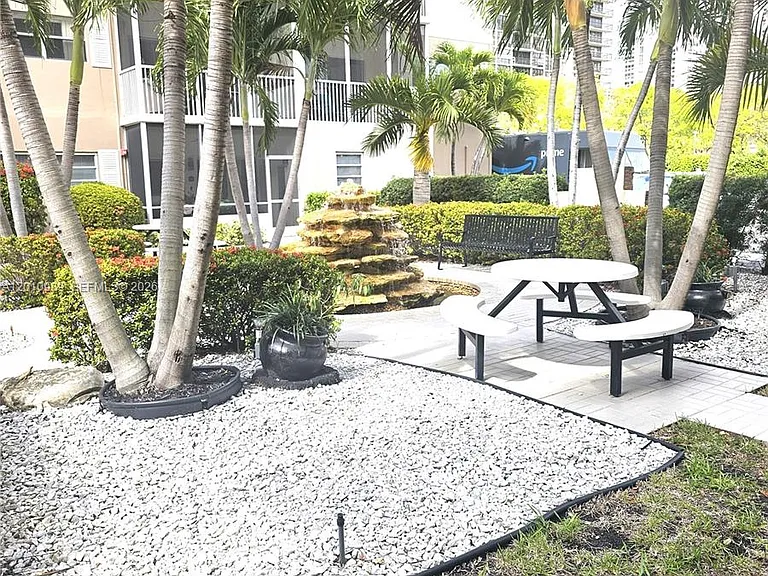 2097 S Ocean Dr #305 — Photo 24