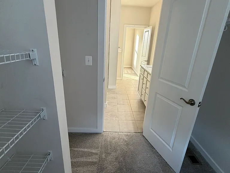 2560 Nicholson St — Photo 20