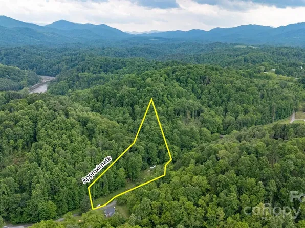 522 Deyton Rd, Bakersville, NC 28705