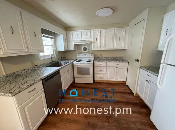 146 Sewall St, Augusta, ME 04330