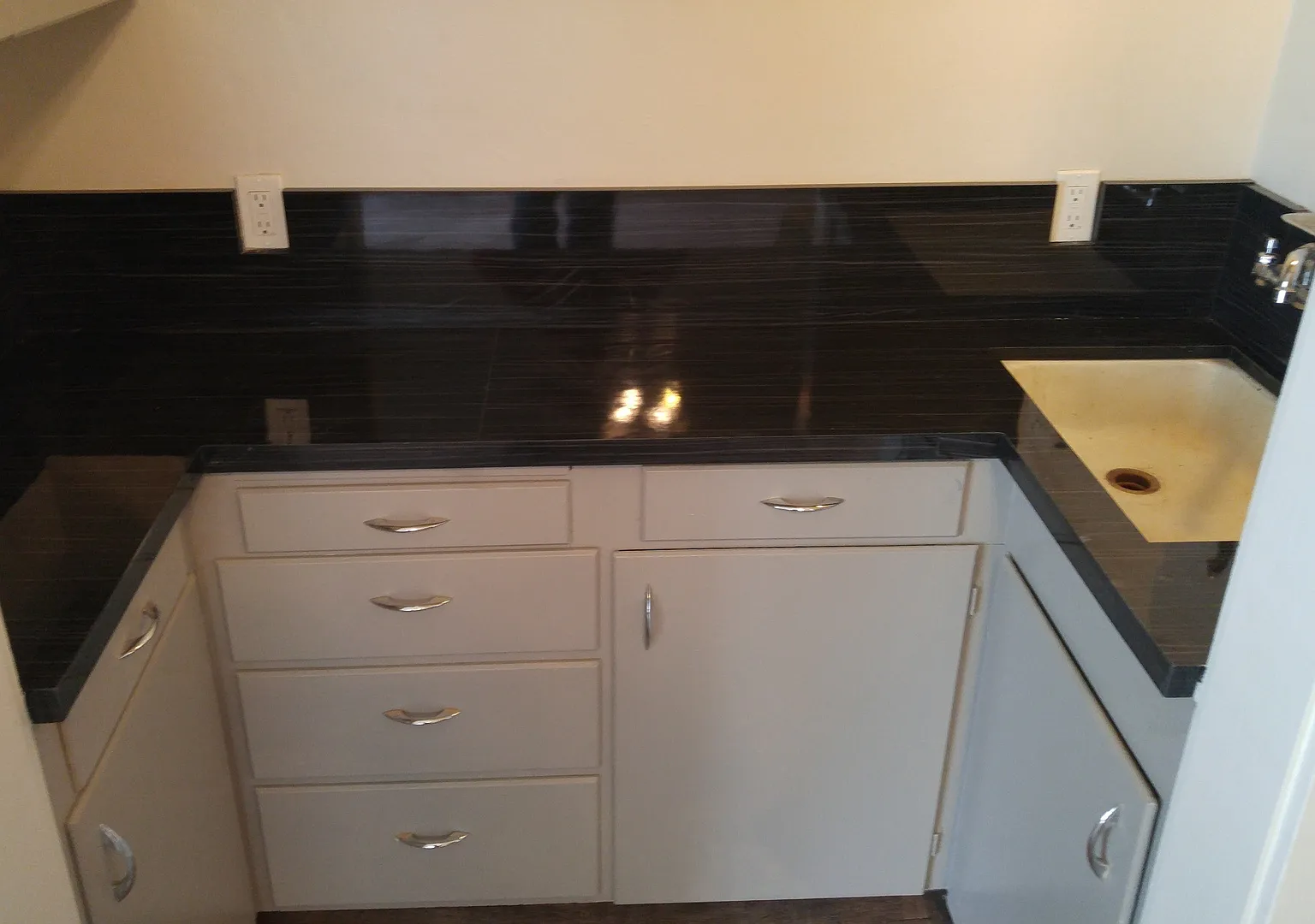 170-724 Broadway Apartments, Bend — Photo 4