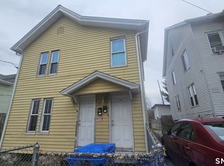 15 James St, Waterbury, CT 06708