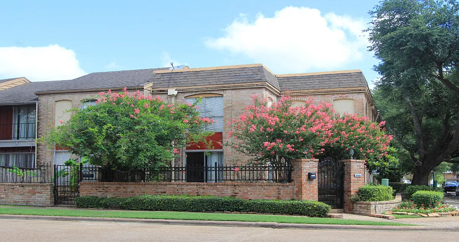 Briarwood Apartments — Photo 4