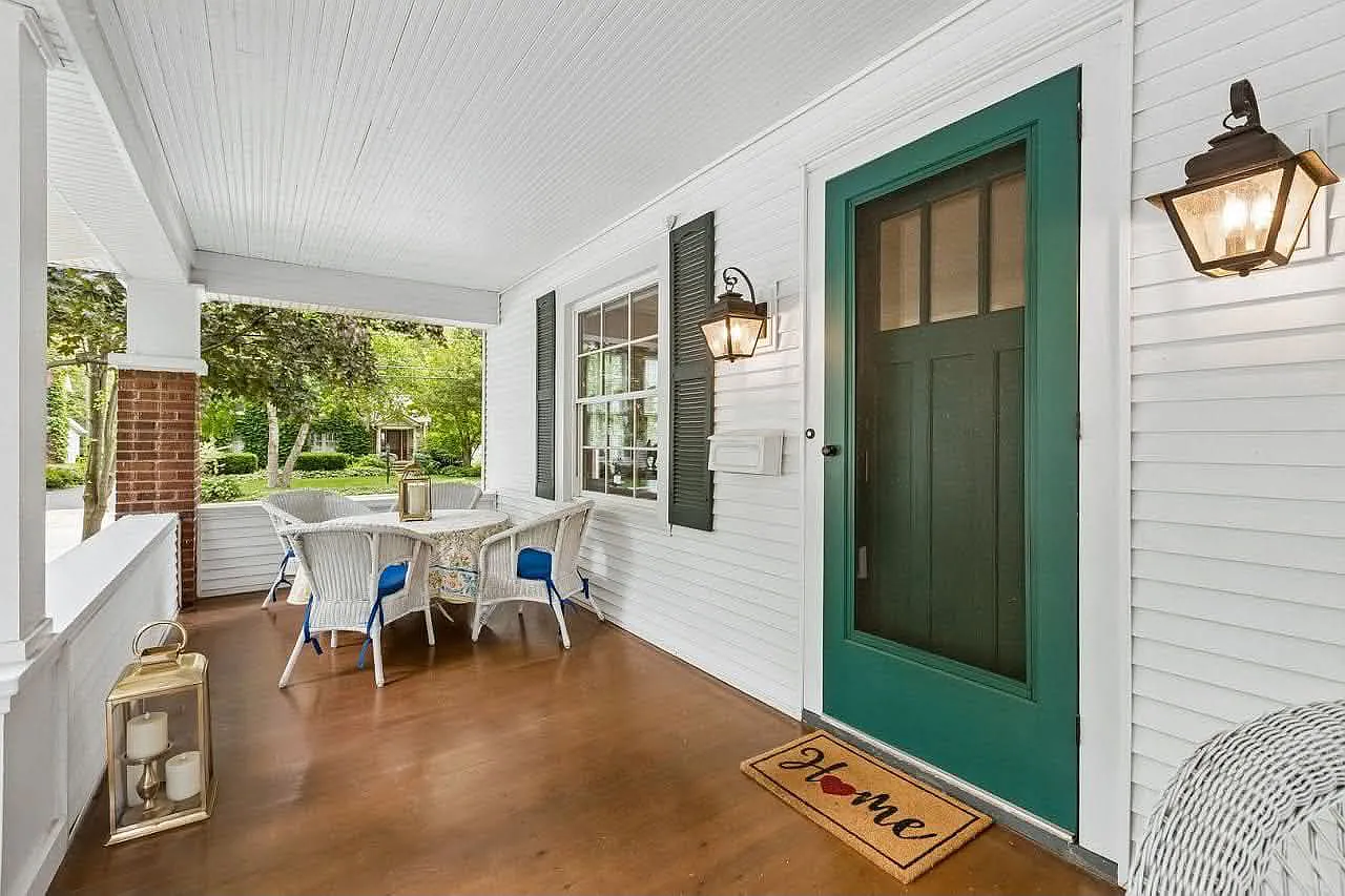 3 bed, 1.5 bath, 1700 sqft, $3,800 — Photo 4