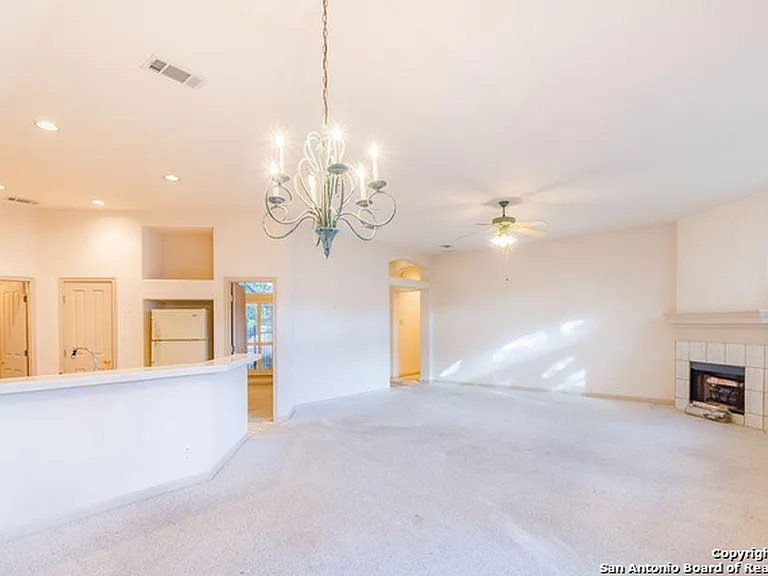 2709 Diamond Trl — Photo 5