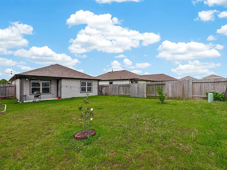 10411 Meadow Saffron Dr — Photo 34