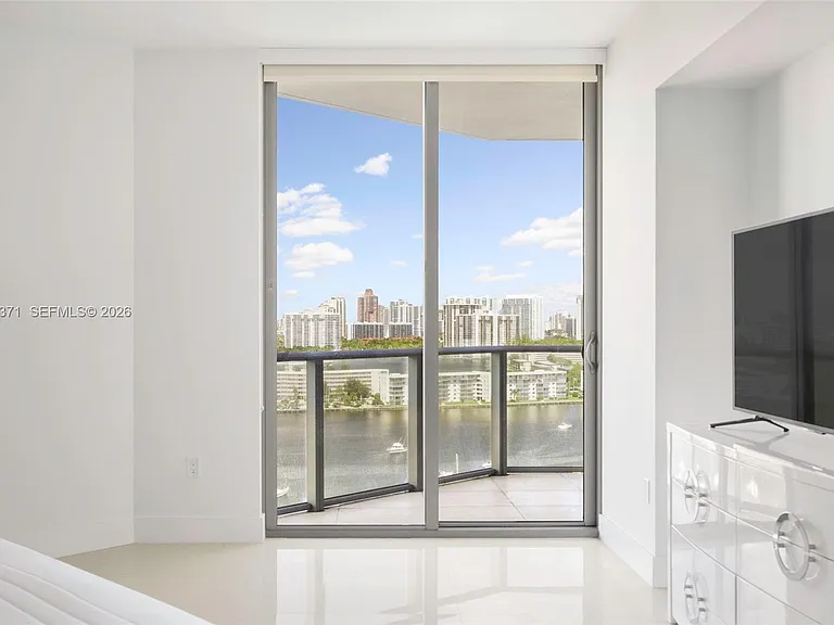 17301 Biscayne Blvd #1704 — Photo 22
