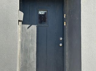 290 Harbord St #2, Toronto, ON M6G1G6