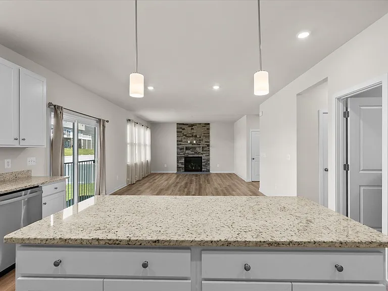 128 Thornton Way — Photo 19