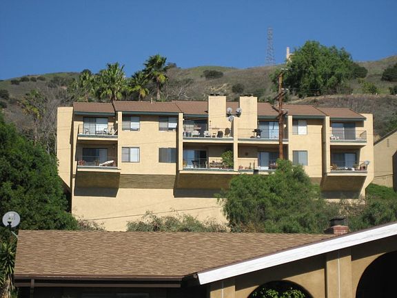 3rd image of 203 Arundell Cir