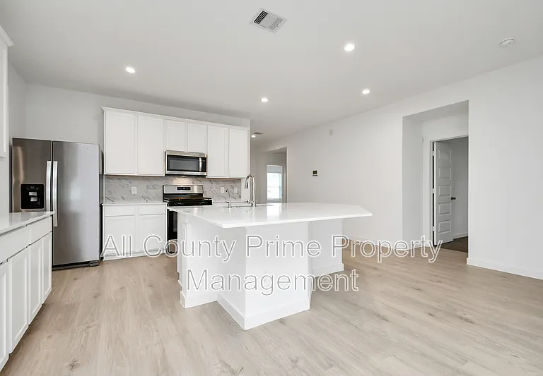 29935 Gallatin River Ln — Photo 10