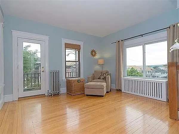 33 Chetwynd Rd #2 — Photo 3