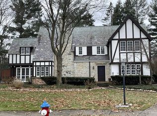 1608 Devon Cir, South Bend, IN 46617
