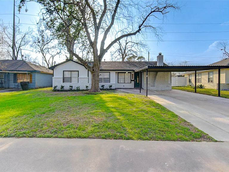 4117 Pinon Dr — Photo 1