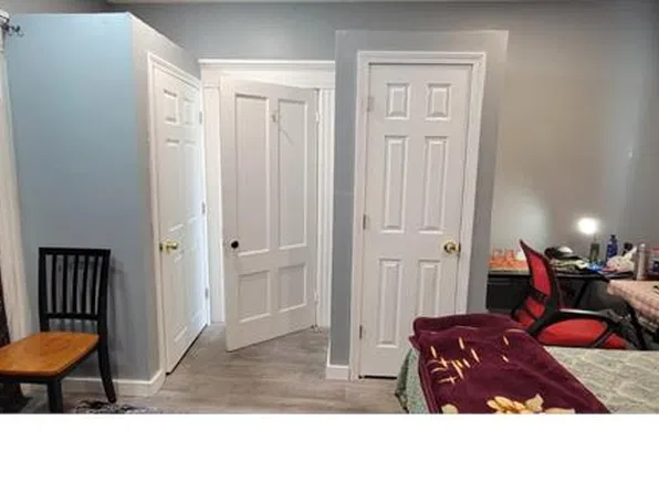 320 Dubuque St #2, Manchester, NH 03102