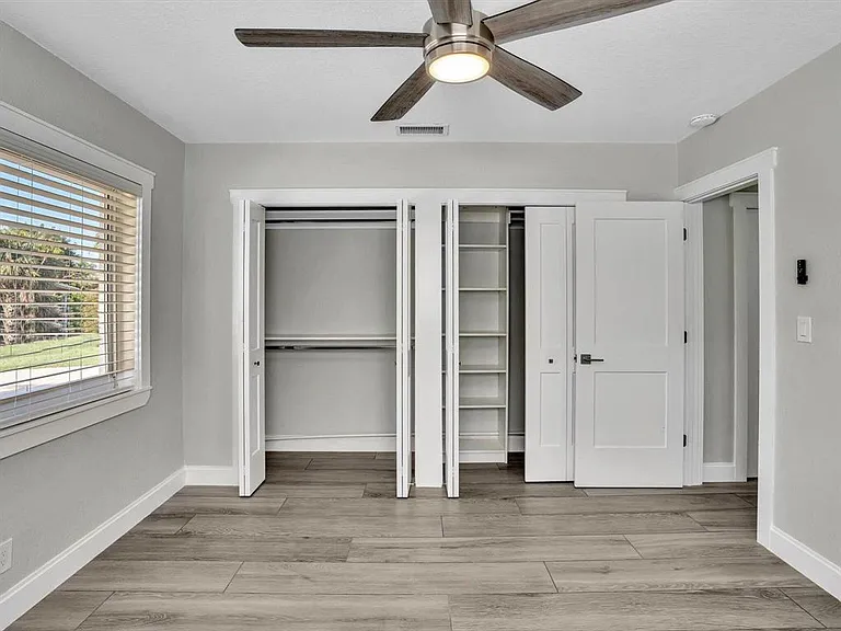 541 NE 18th St #541 — Photo 7