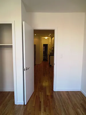 Rented by Waverly Realty Associates | media 4