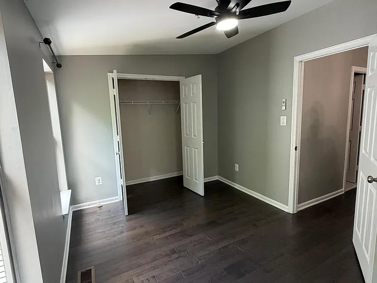 3423 Lindenwood Dr — Photo 15