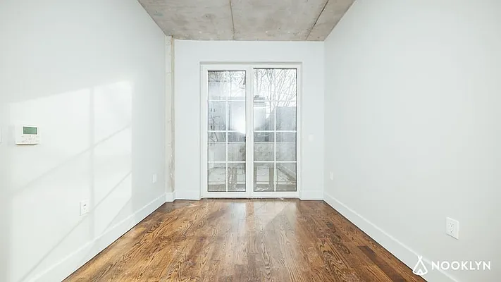 Rented by Nooklyn NYC LLC | media 91