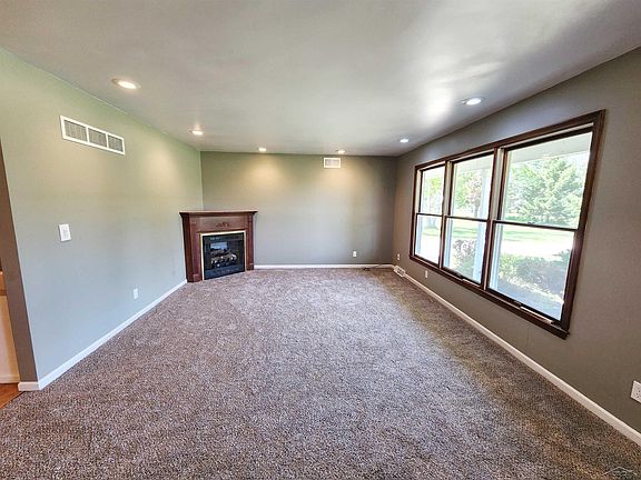 2nd image of 13355 Ring Rd