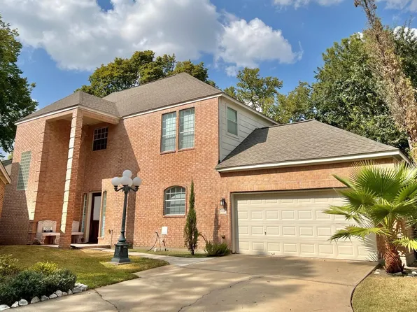 9230 Rouge Cir, Houston, TX 77063