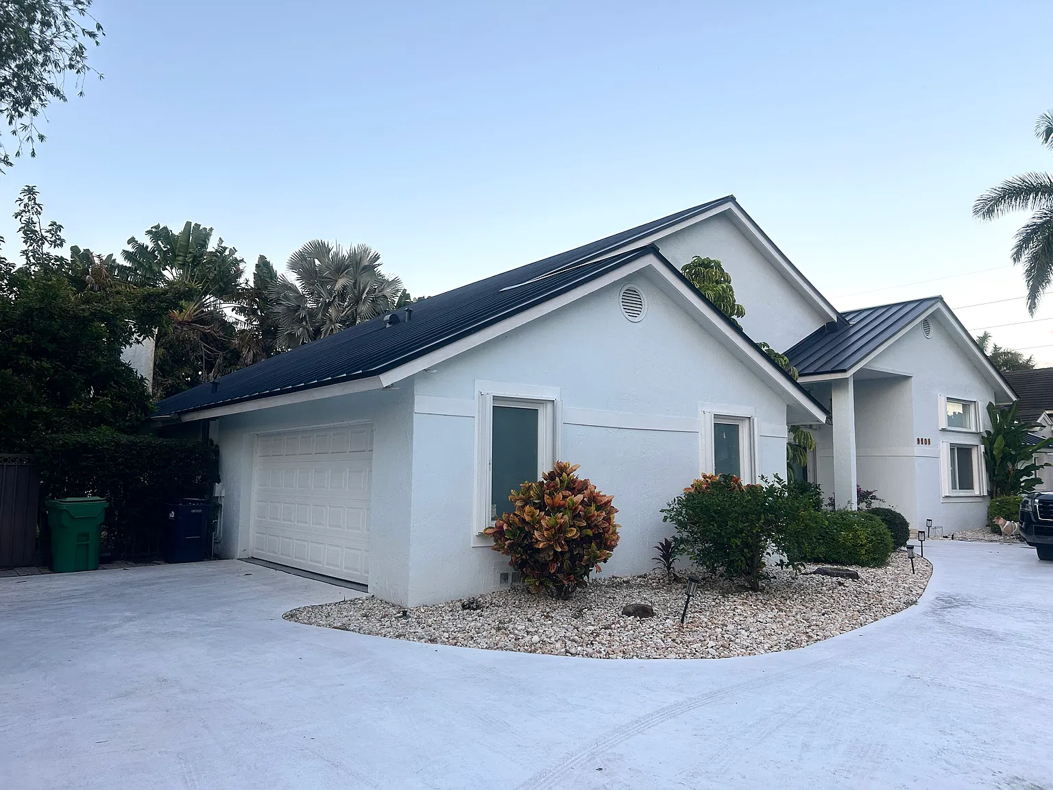 5 bed, 3762 sqft, $8,000 — Photo 2