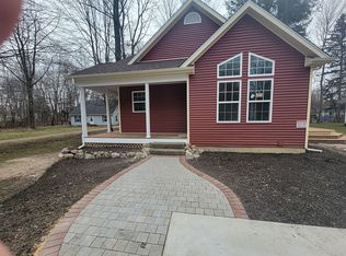 229 North St, Bangor, MI 49013