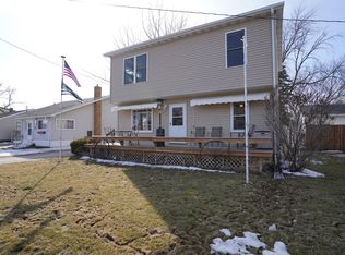 1019 11th St N, Moorhead, MN 56560